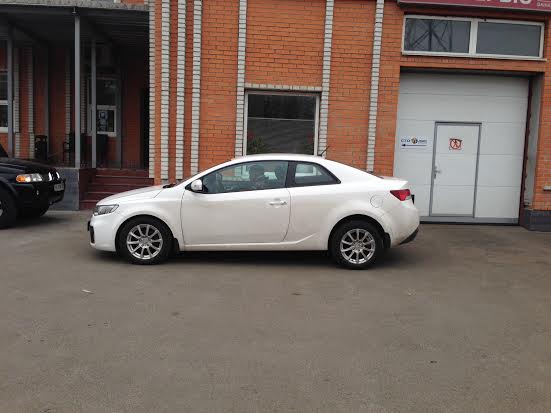 KIA Cerato Koup 4